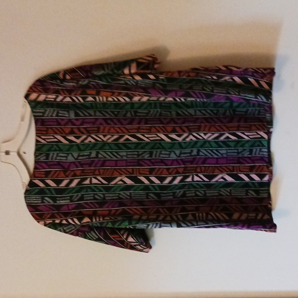 Top Notch Women's Aztec Pattern Blouse - Picture 5 of 5